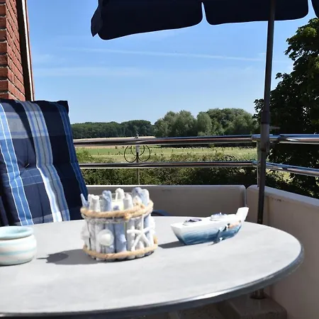 Lägenhet Am Pool Und 8 *