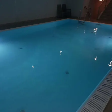 Apartment Am Pool Und 8 *